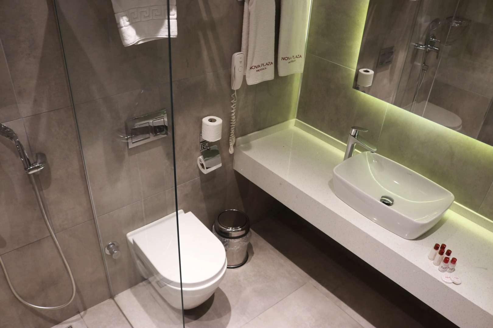 Nova Plaza Crystal Hotel