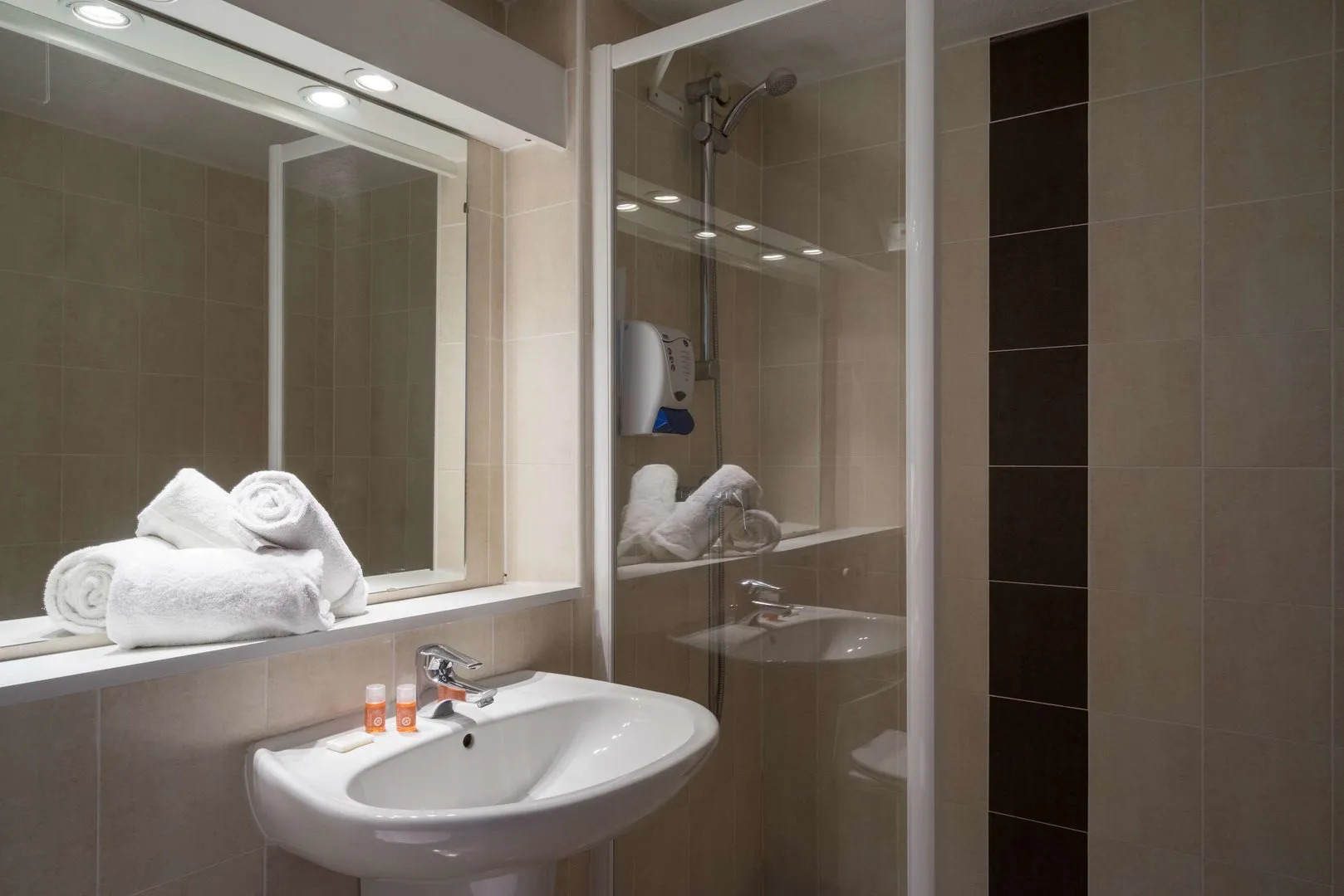 greet Hotel Belleville en Beaujolais A6