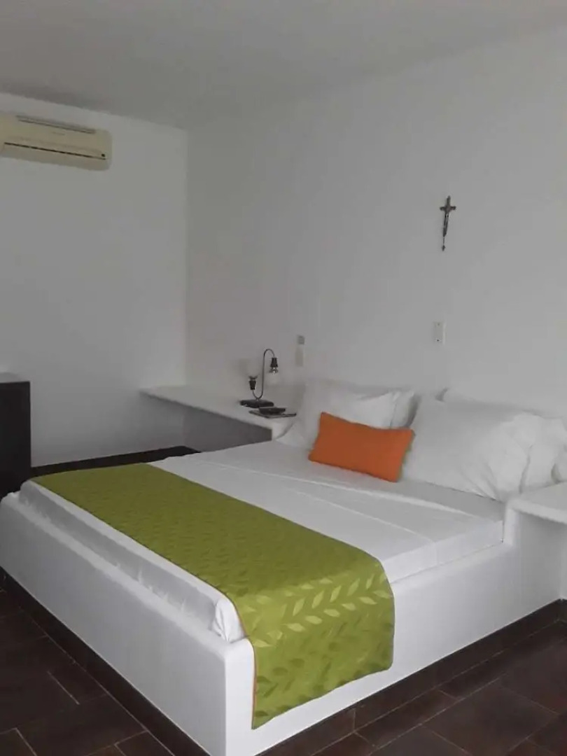 Hotel Iguanas de Los Llanos