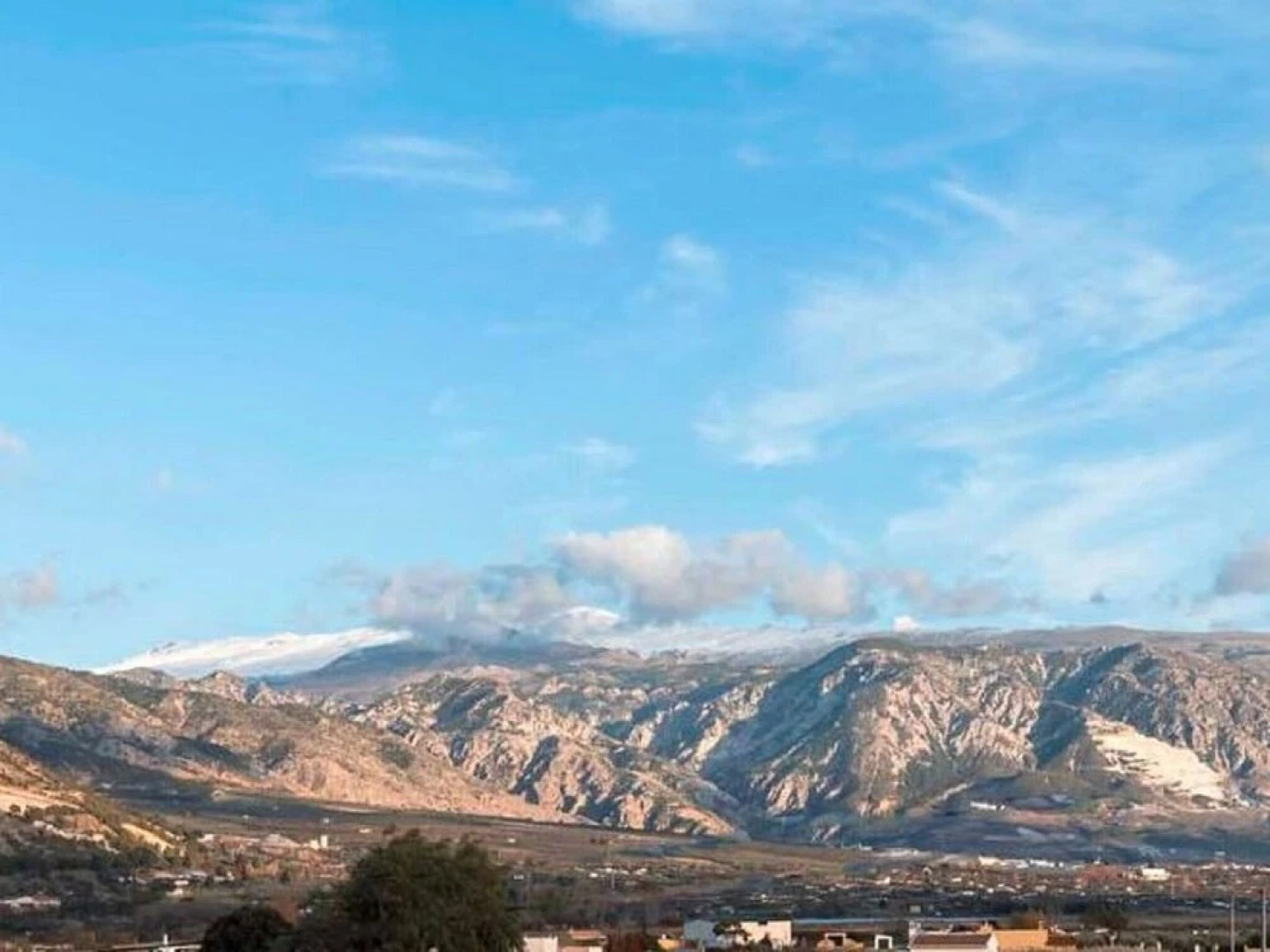 Serene Holiday Home in Padul With Swimming Pool