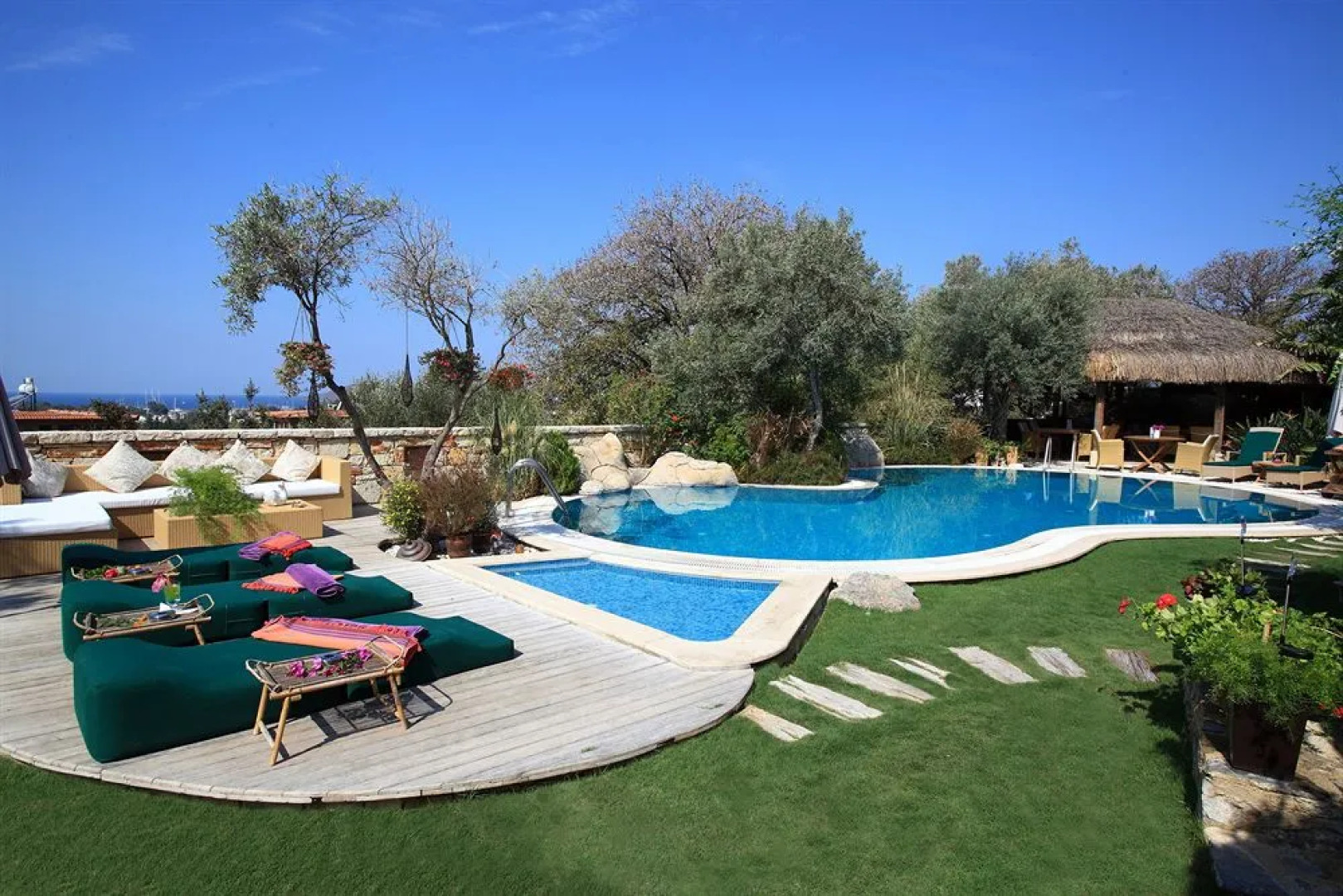 Sandima 37 Suites Hotel