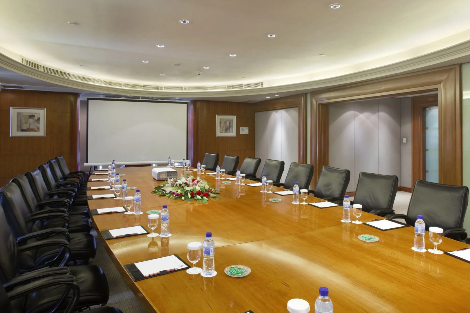 Crowne Plaza Zhuhai City Center by IHG