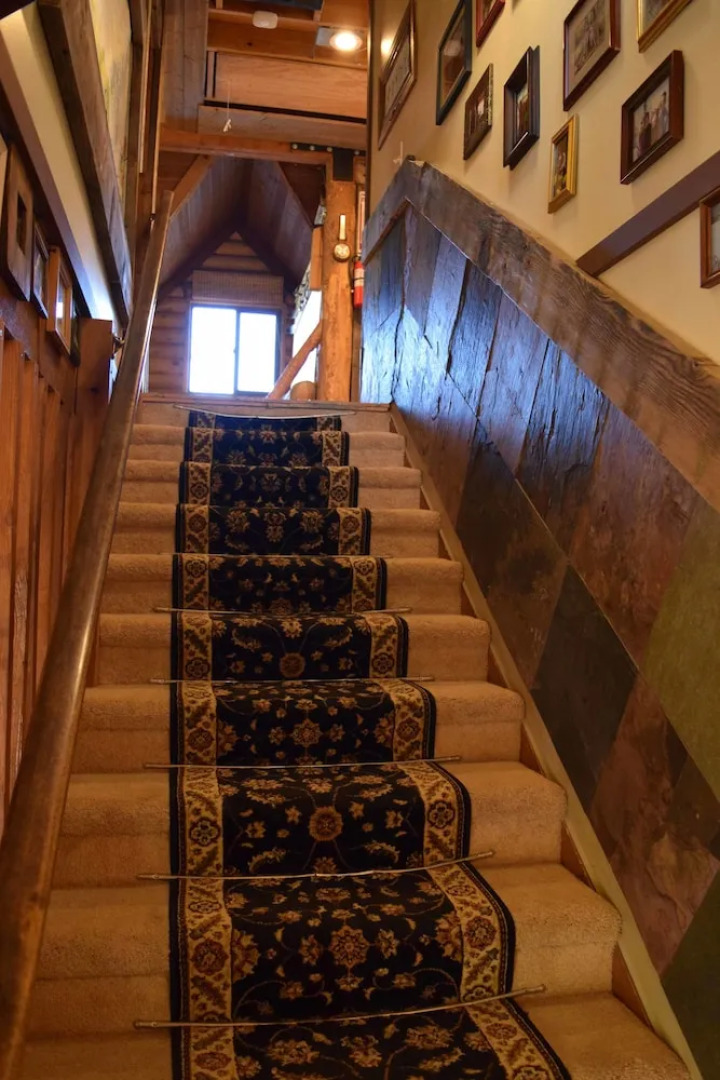 The Aspen Moose Vacation Cabin