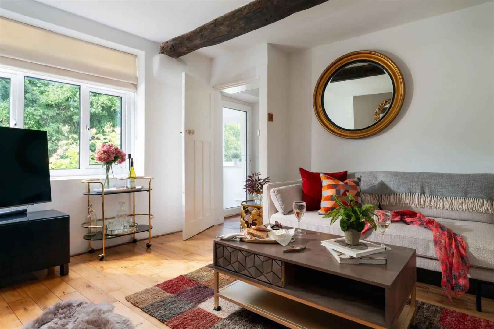 Haldon View - Characterful Cottage Boasts Stunning Countryside Views and hot tub