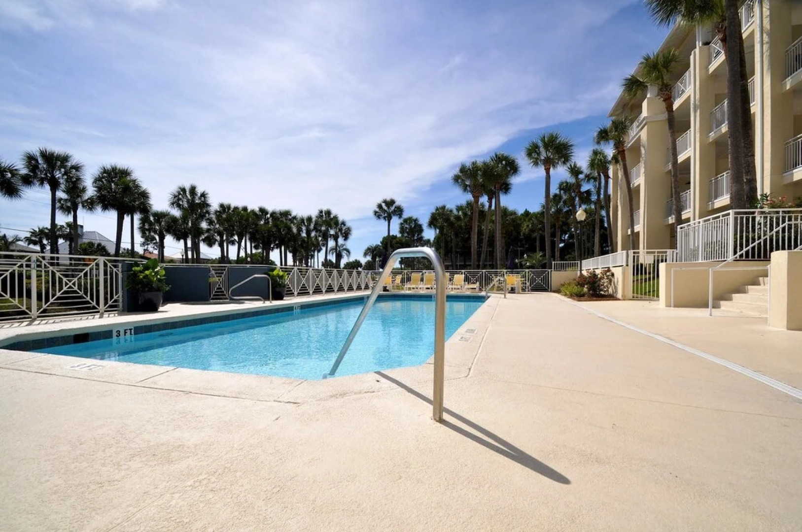 Six Palms 2B 2 Bedroom Condo By Coastal Dreamin