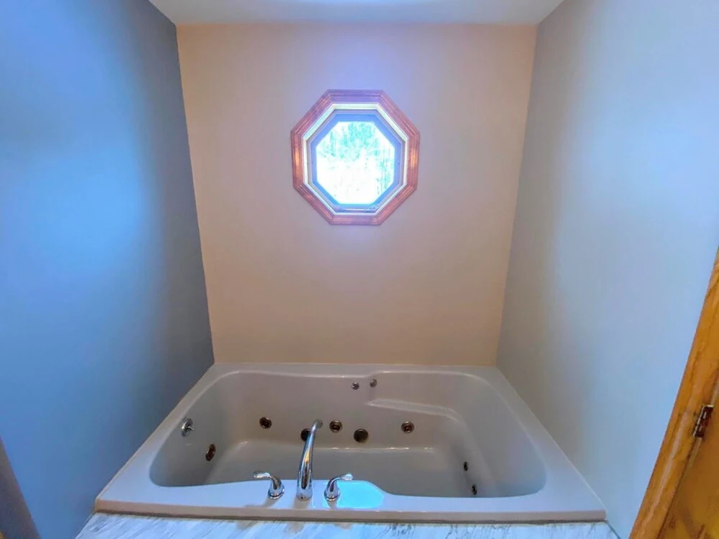 Moose Lodge and Cabins by Bretton Woods Vacations