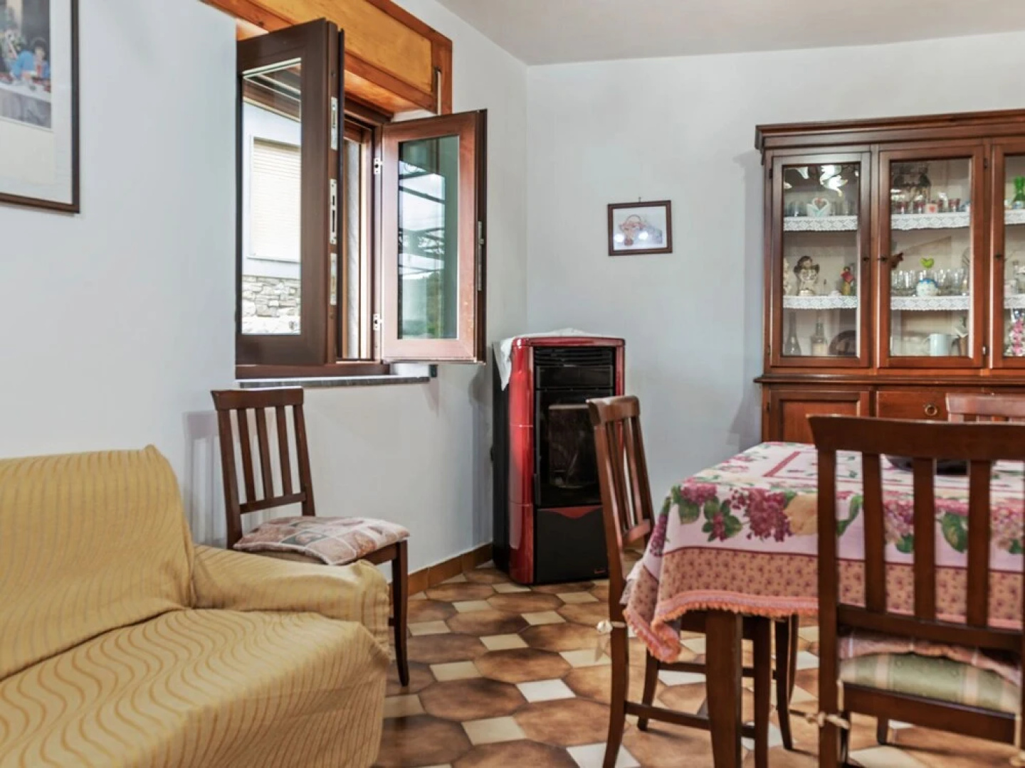 Peaceful Holiday Home in Perdifumo With Balcony