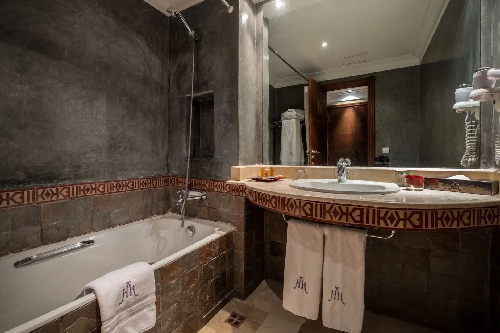 Курортный отель Hivernage Hotel And Spa
