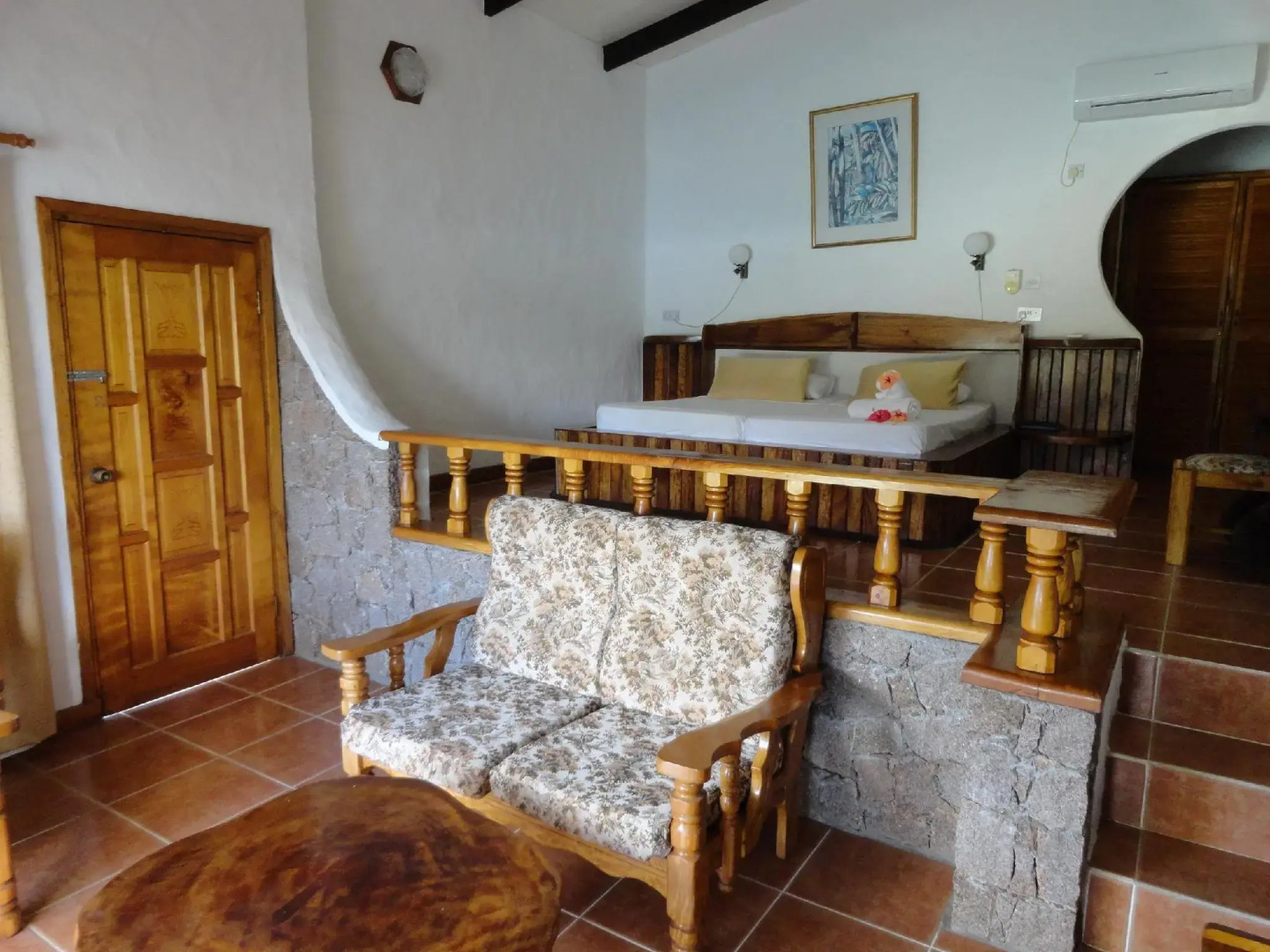 Lazare Picault Hotel