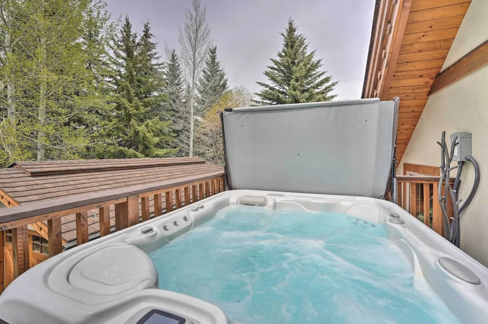 Serene Sun Valley Home w/ Hot Tub & Mtn Views