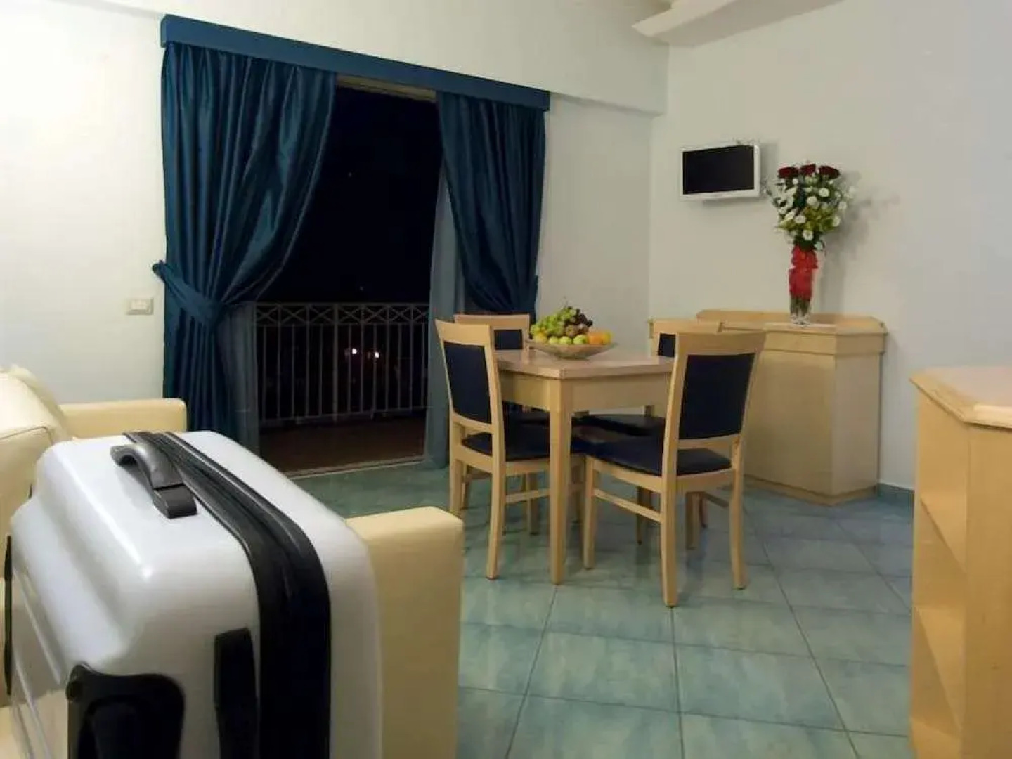 Suites Venustas Park