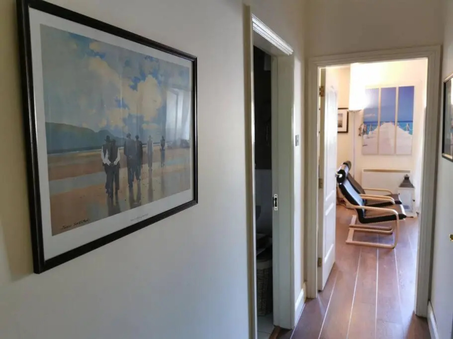 sleeps 4 balcony overlooking harbour Walkers /cyclists /water paradise