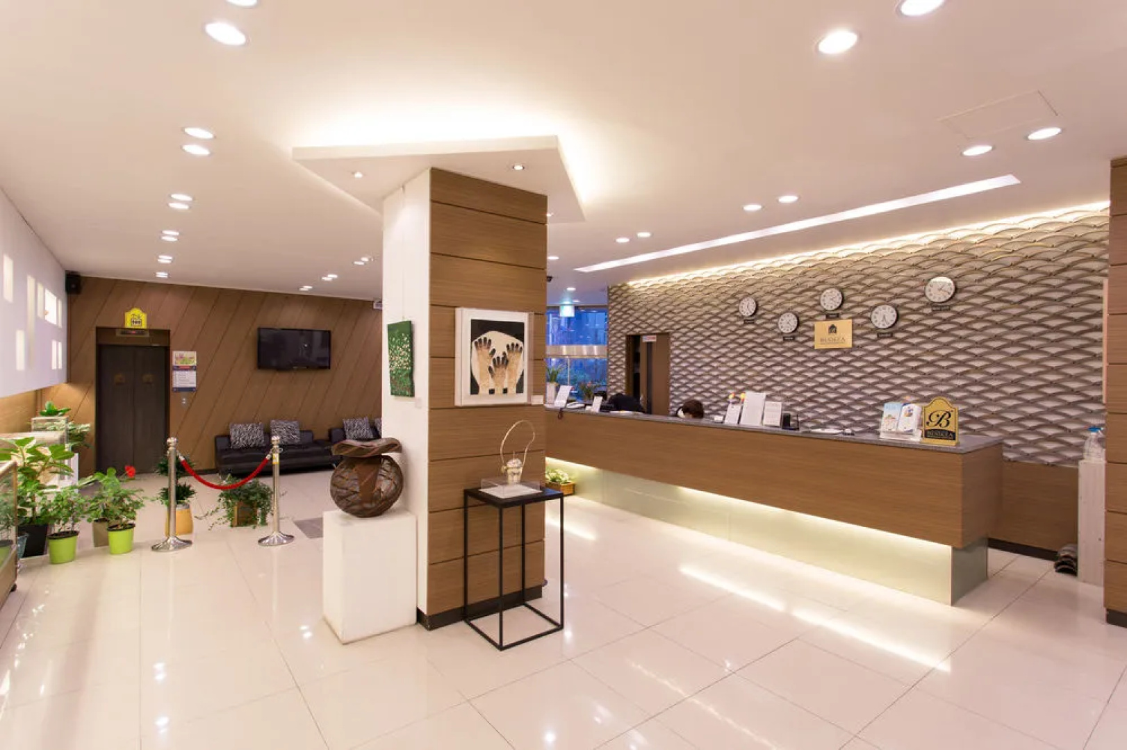 Jeonju Hansung Tourist Hotel