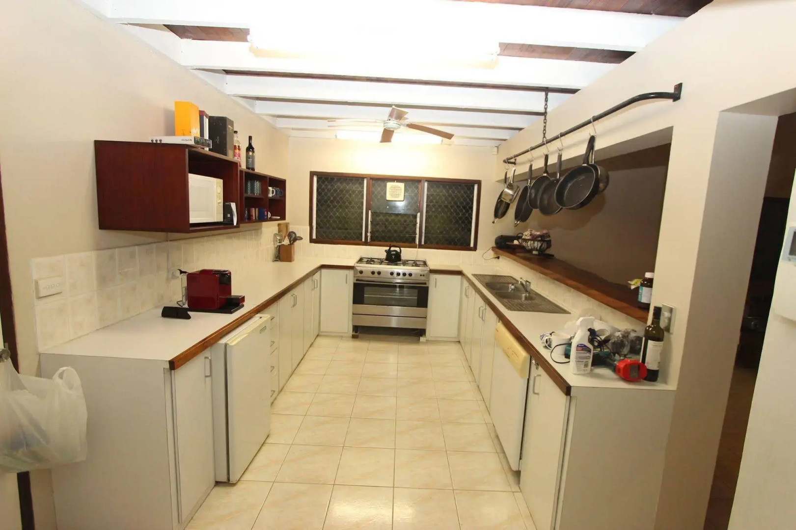 Vila Del Mare Beachfront Resort