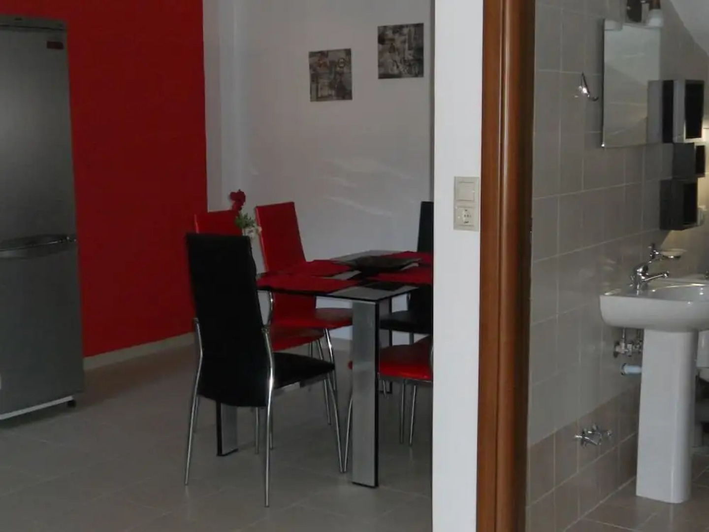 Pathos Villa by LeaderStay