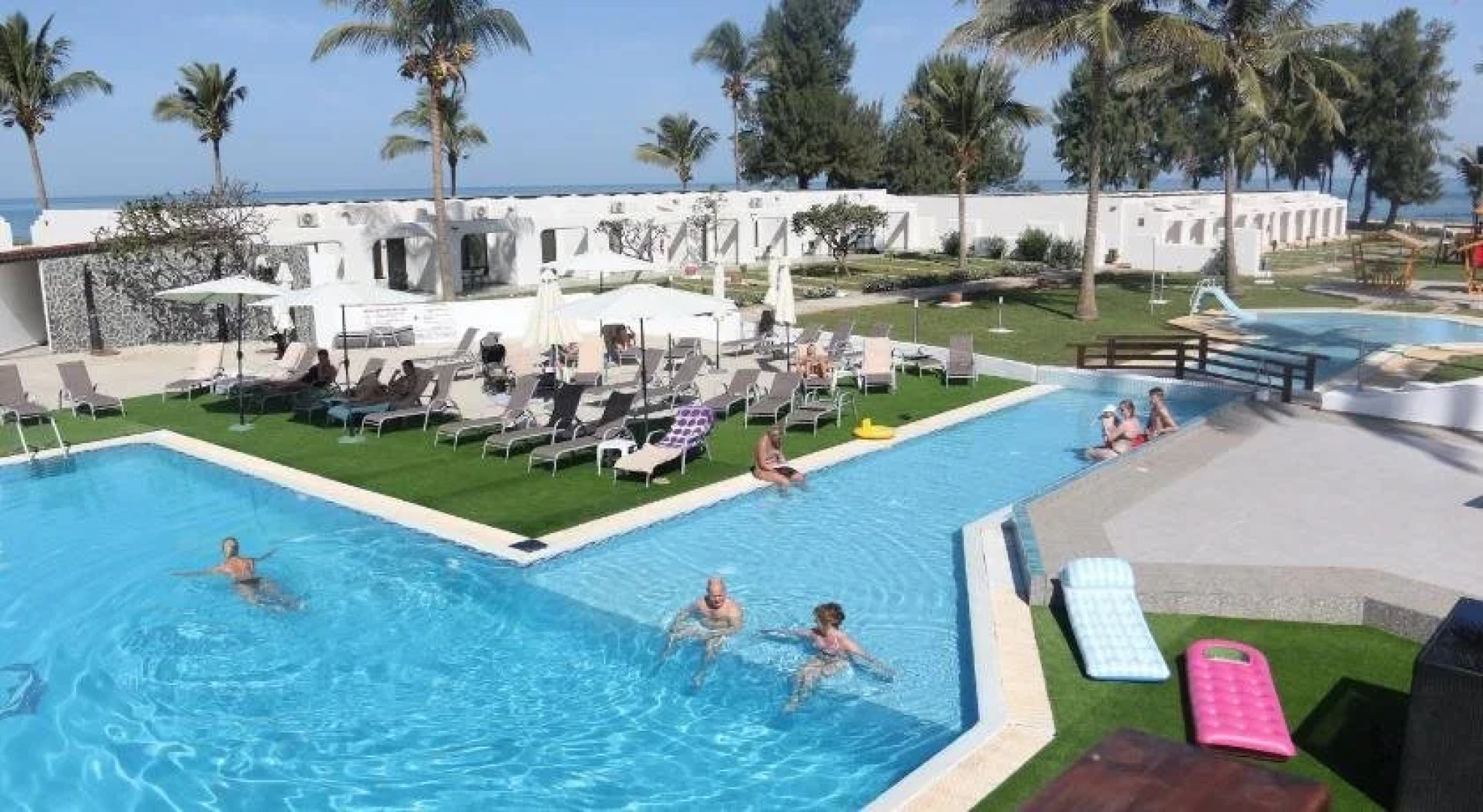 Sunbeach Hotel and Resort