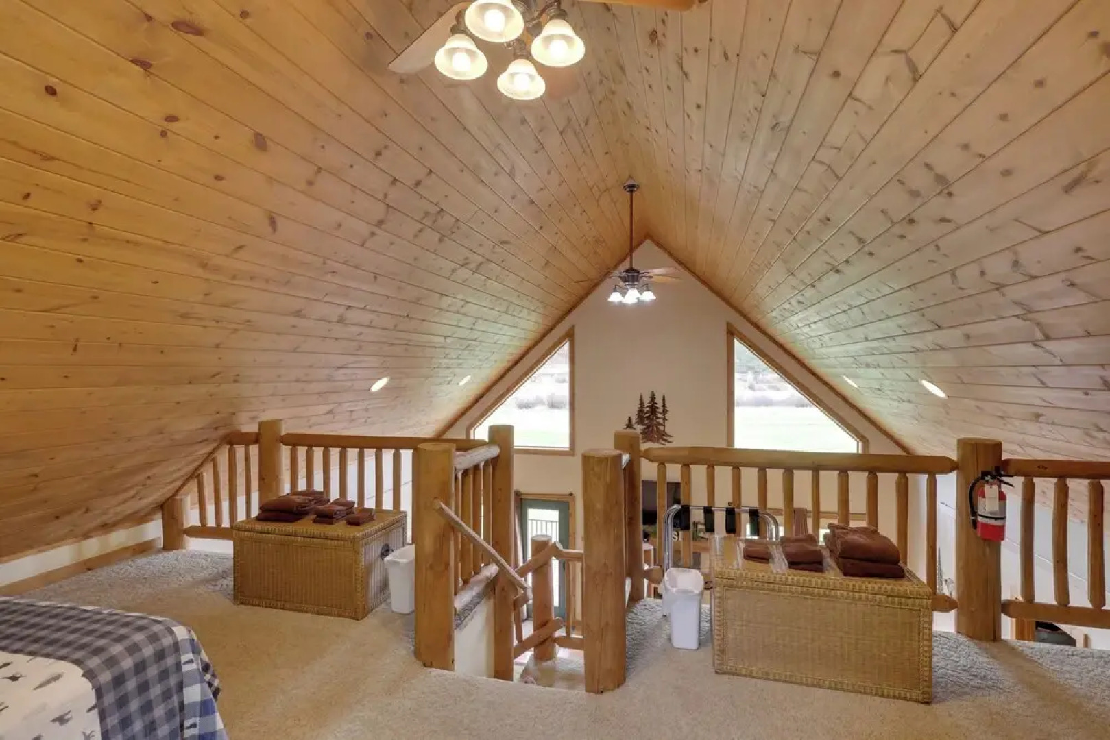 Cabin w/ On-site Trails - 15 Miles to Mt Rushmore!