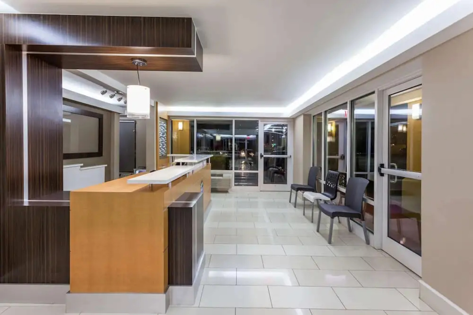 Super 8 Dalton/Convention Center Area