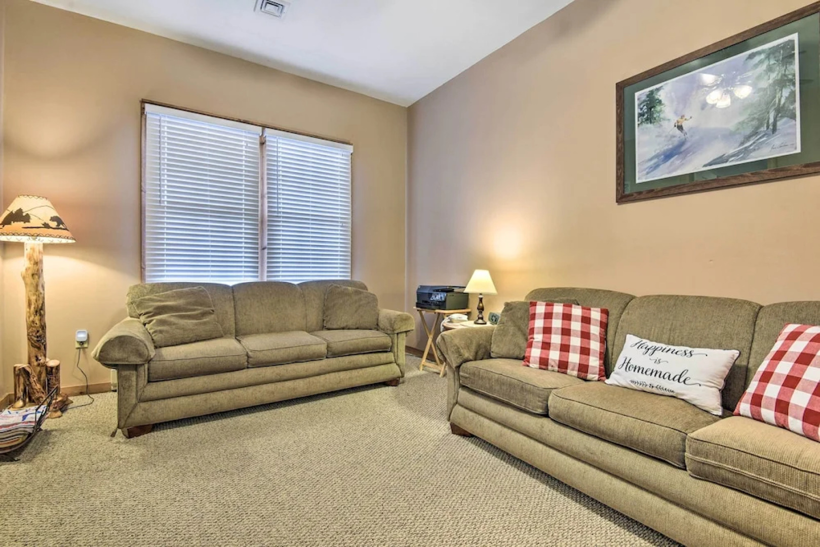 Tannersville Cozy Home w/ Deck, 1 Mi to Camelback!