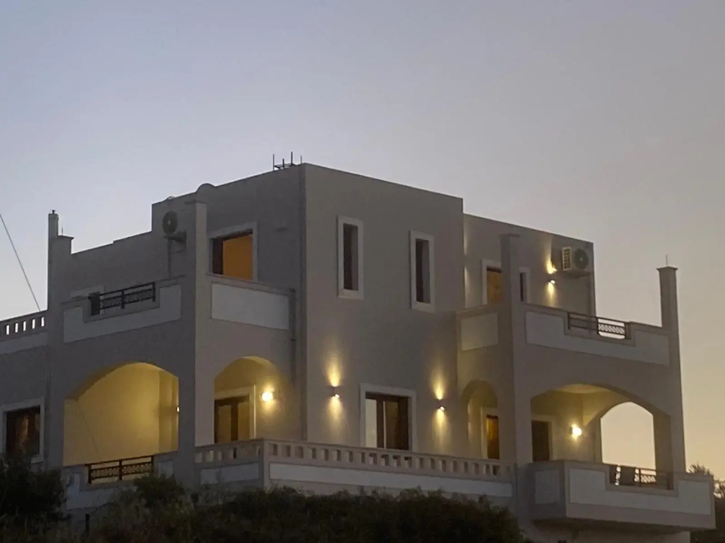 The high level Villa with amazing views 5'from falassarna!