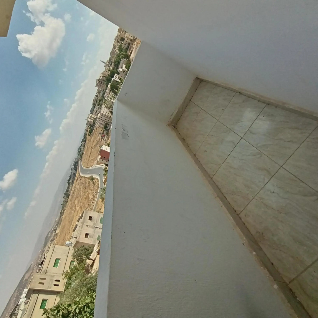 Furnished apartment for rent in jarash شقة مفروشة للإيجار في جرش