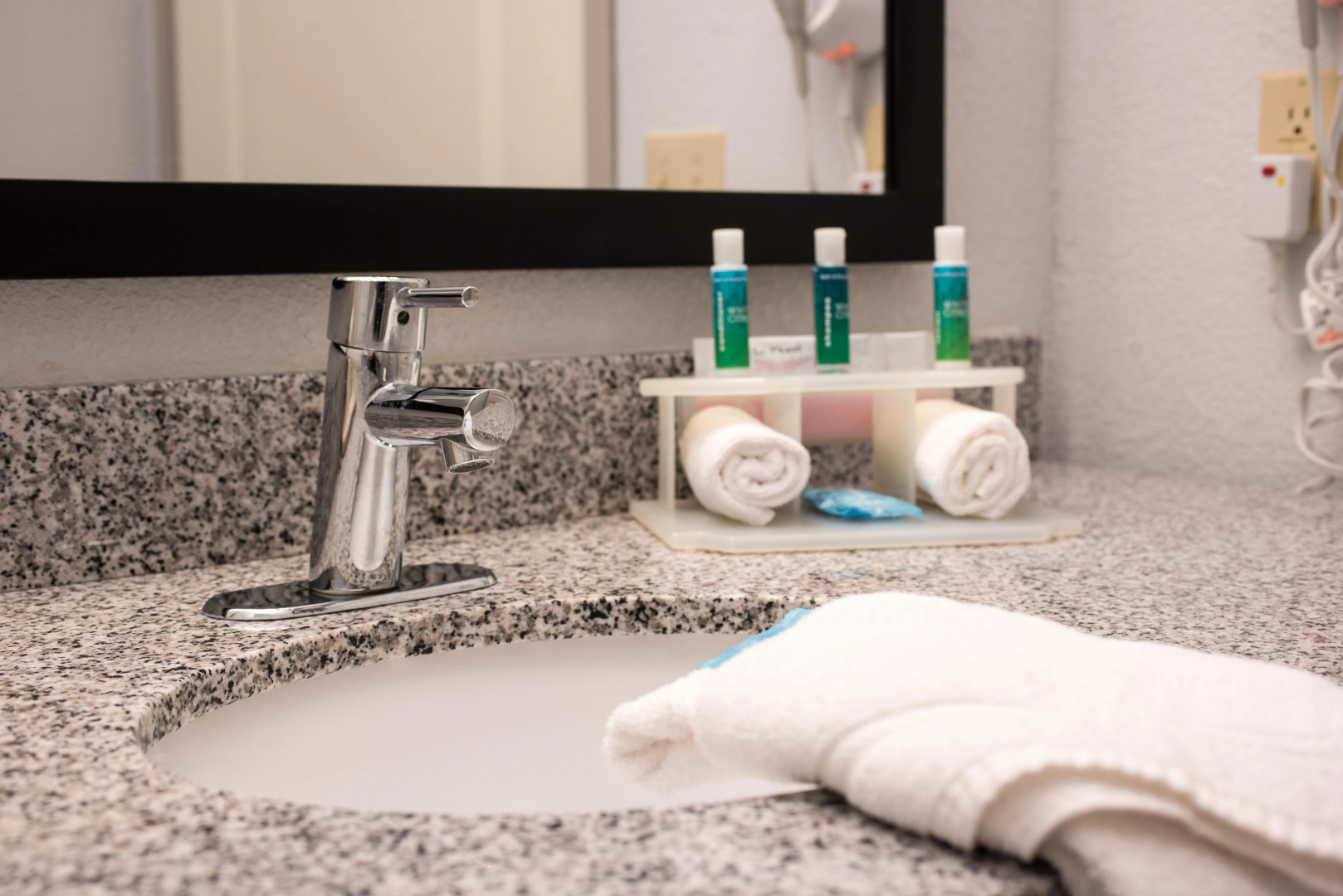 Holiday Inn Express Hotel & Suites Alamogordo Hwy 54/70 by IHG