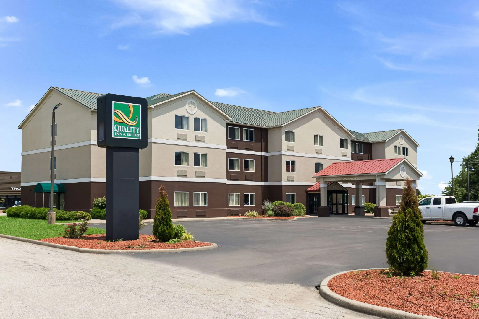 Quality Inn & Suites Ferdinand