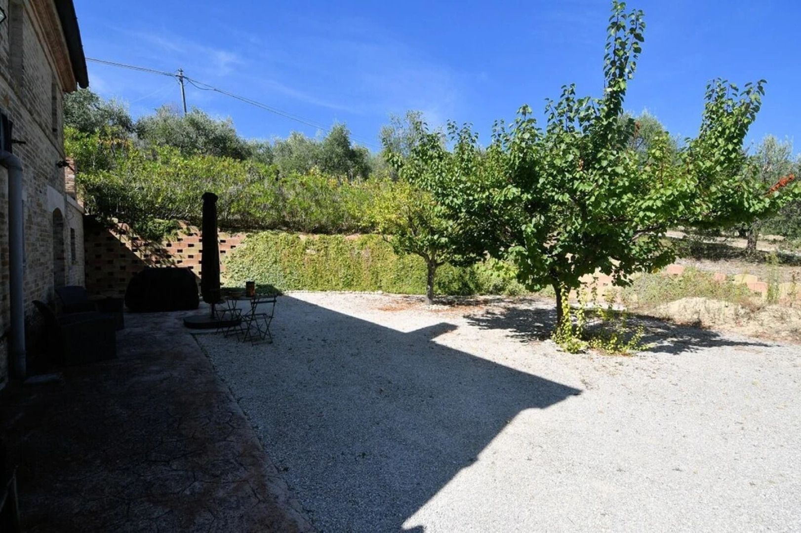 Charming 2-bed Apartment in Petritoli