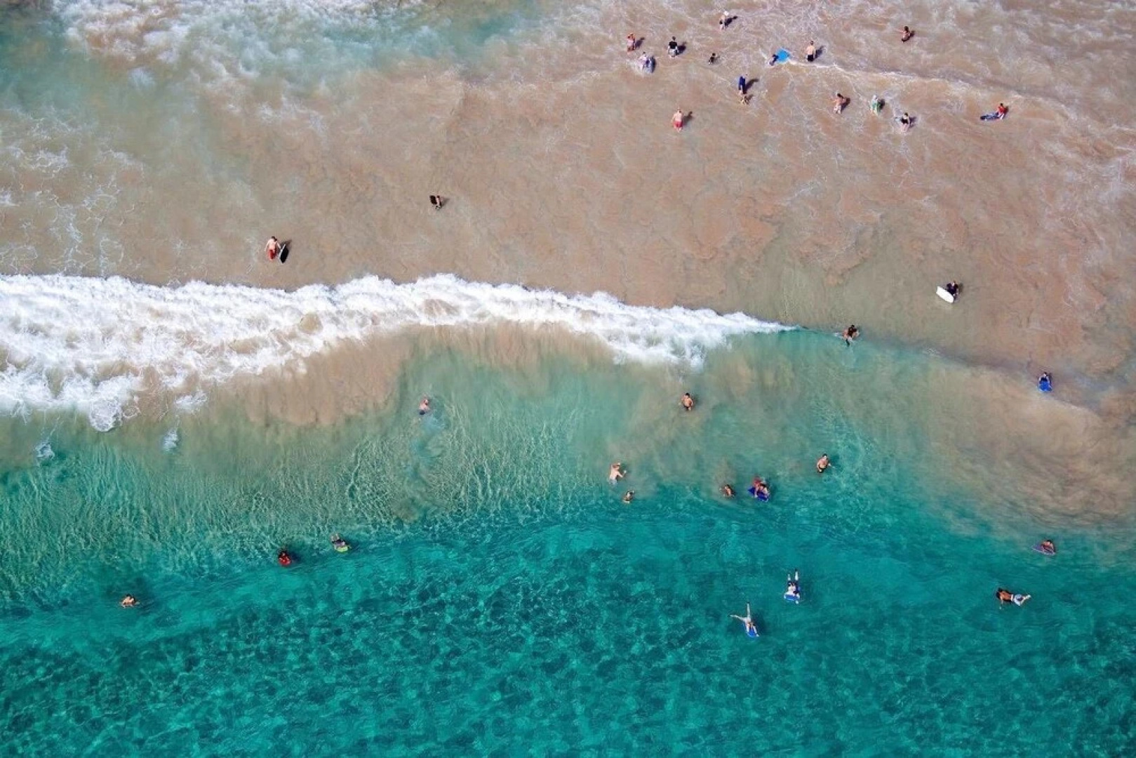 One Bed/1Bath + Private Balcony WALK TO BEACH