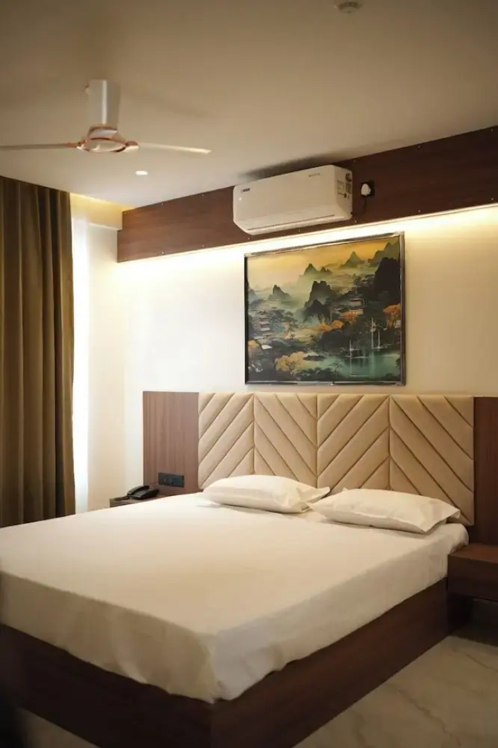 K9 restaurant and haritage