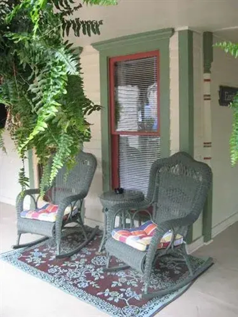 Heart of the HIlls Inn