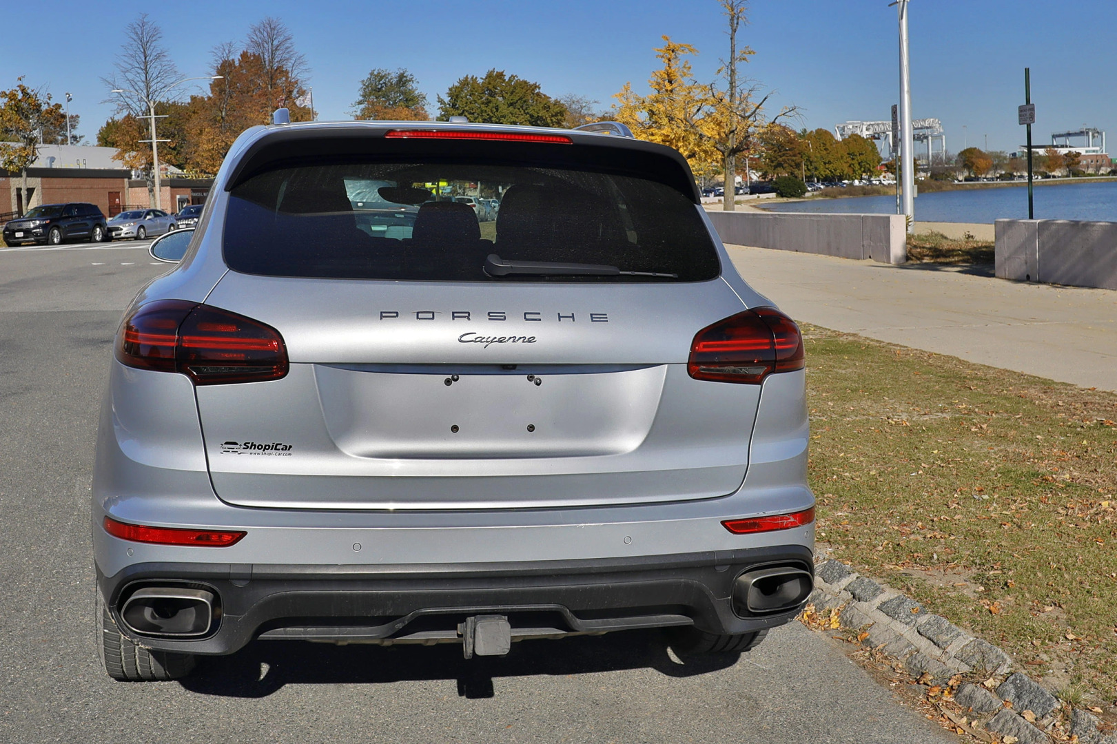 Spacious Back Bay Condo with Great Amenities!