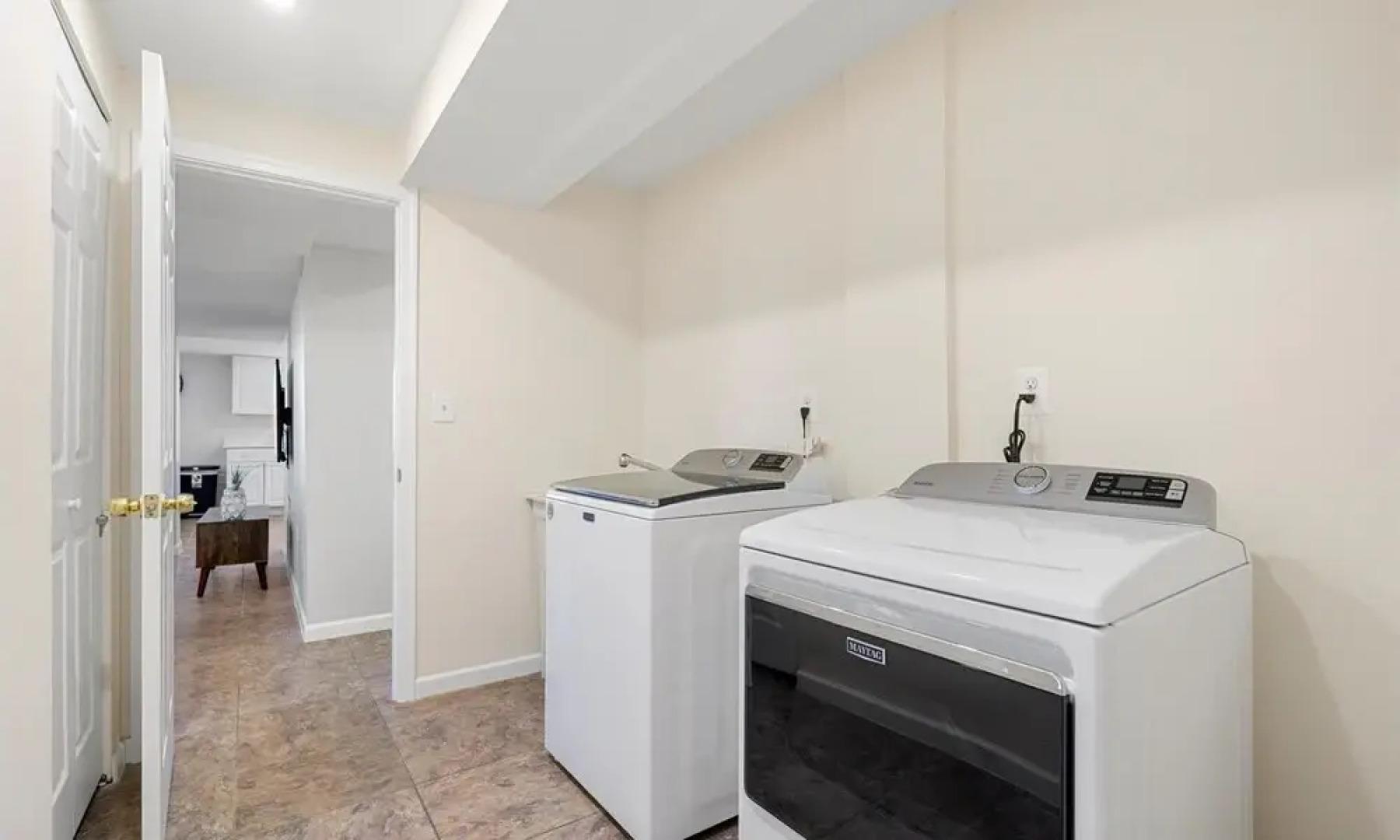 Upscale Old Town Views 3BD Lux