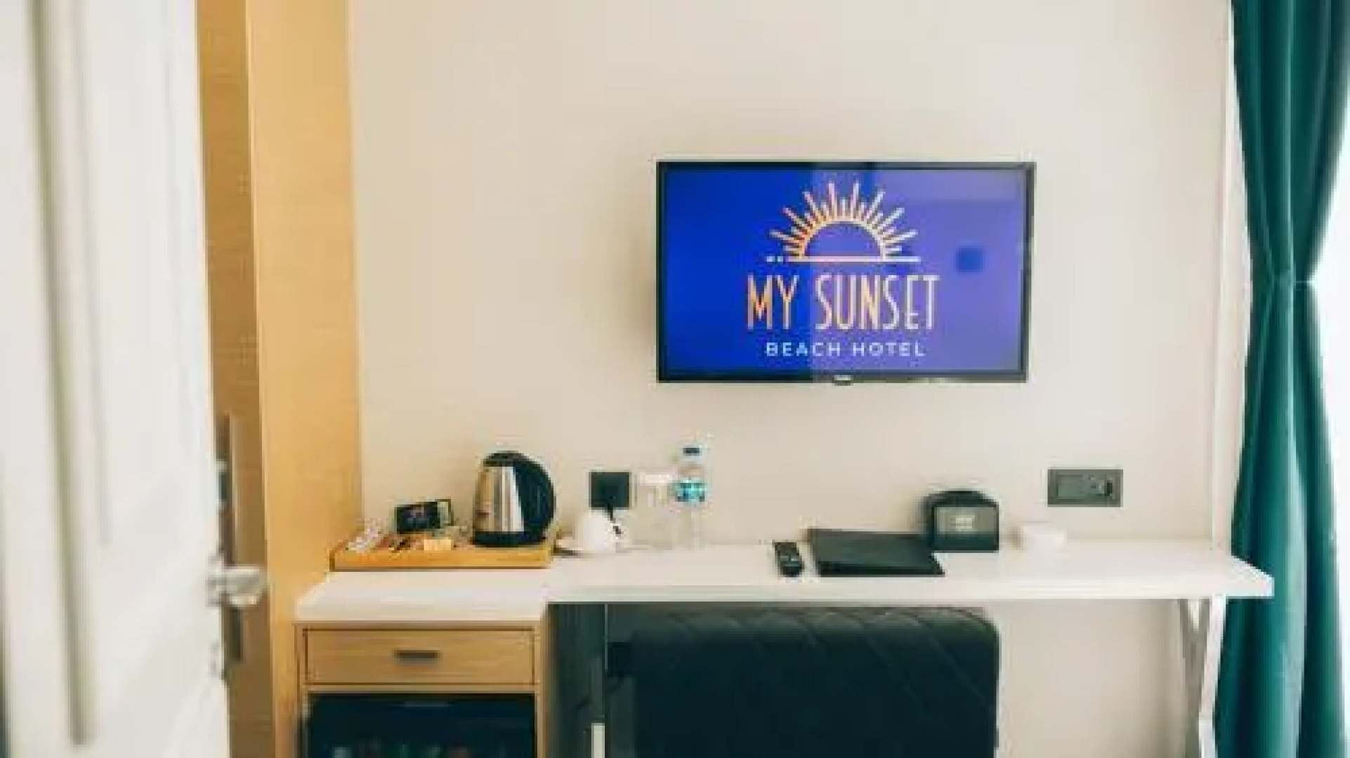 My Sunset Beach Hotel