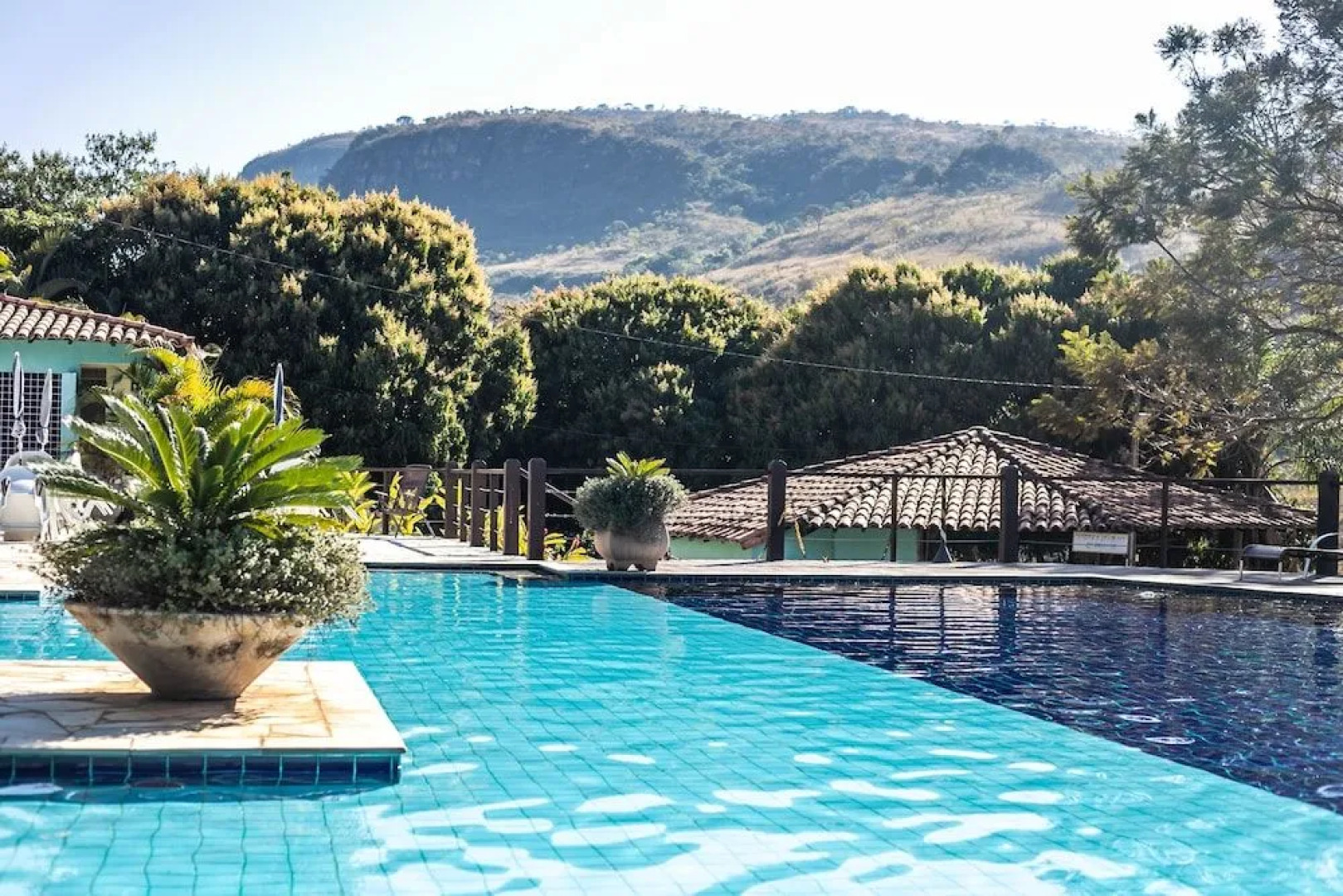 Containers Club Hotel