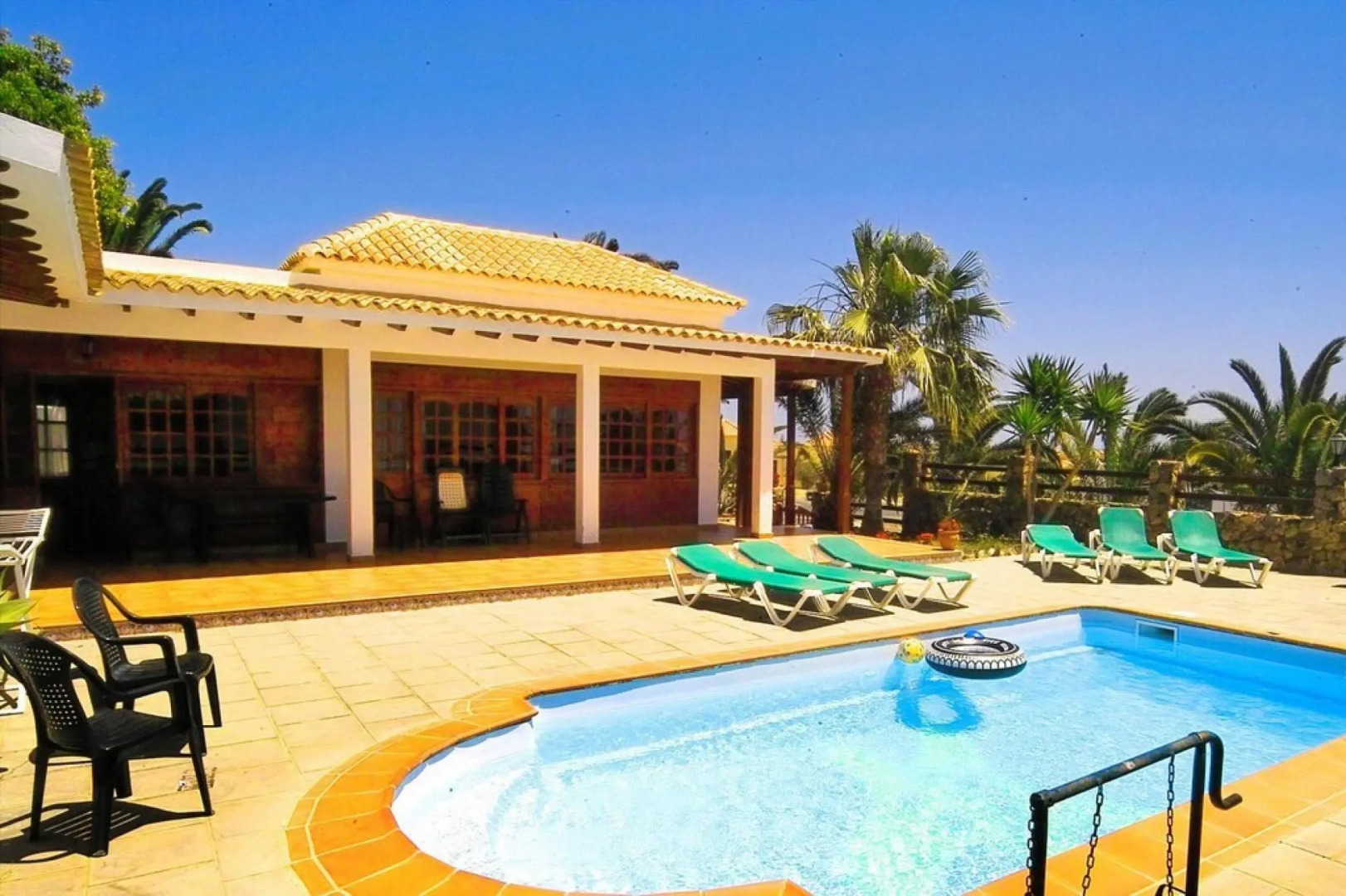 Holiday home in Caleta de Fuste with hot tub