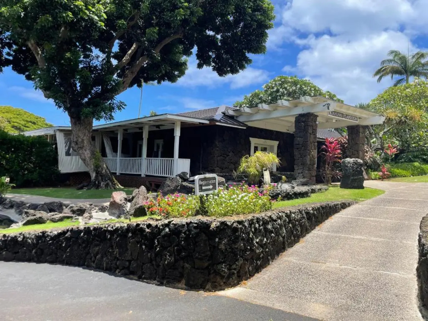 Quiet Kiahuna plantation , New Remodel with AC