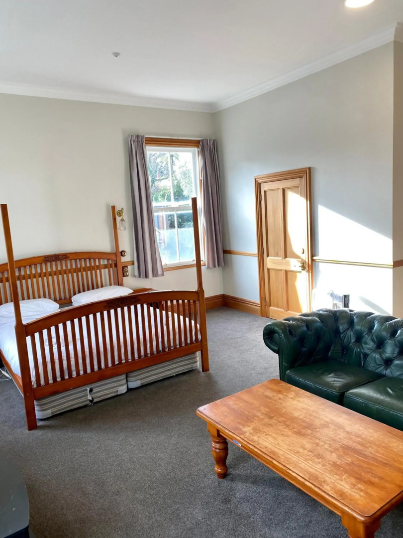 Shepherds Arms Hotel