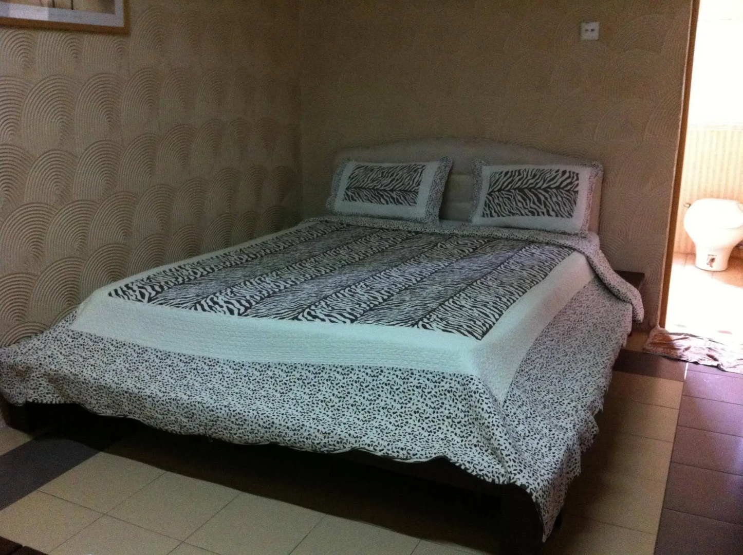 TnT Novelty House