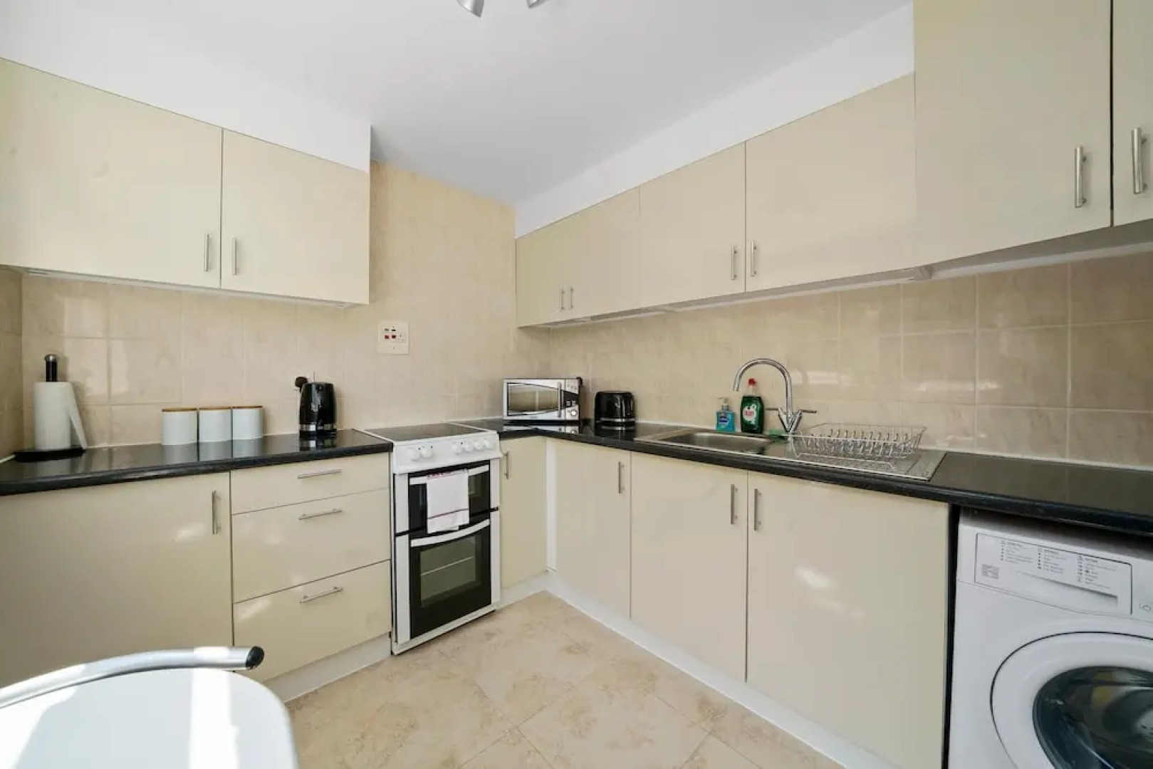 Gatewick Duplex Serviced Apartment