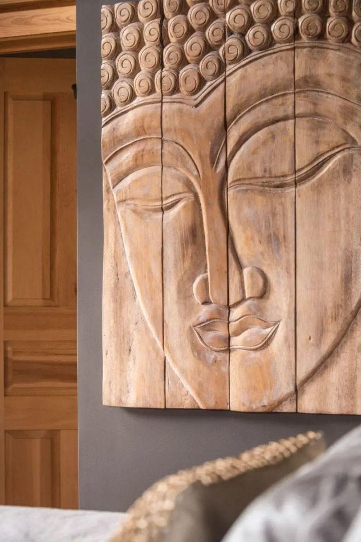 Gothic Eves Inn and Spa Bed and Breakfast