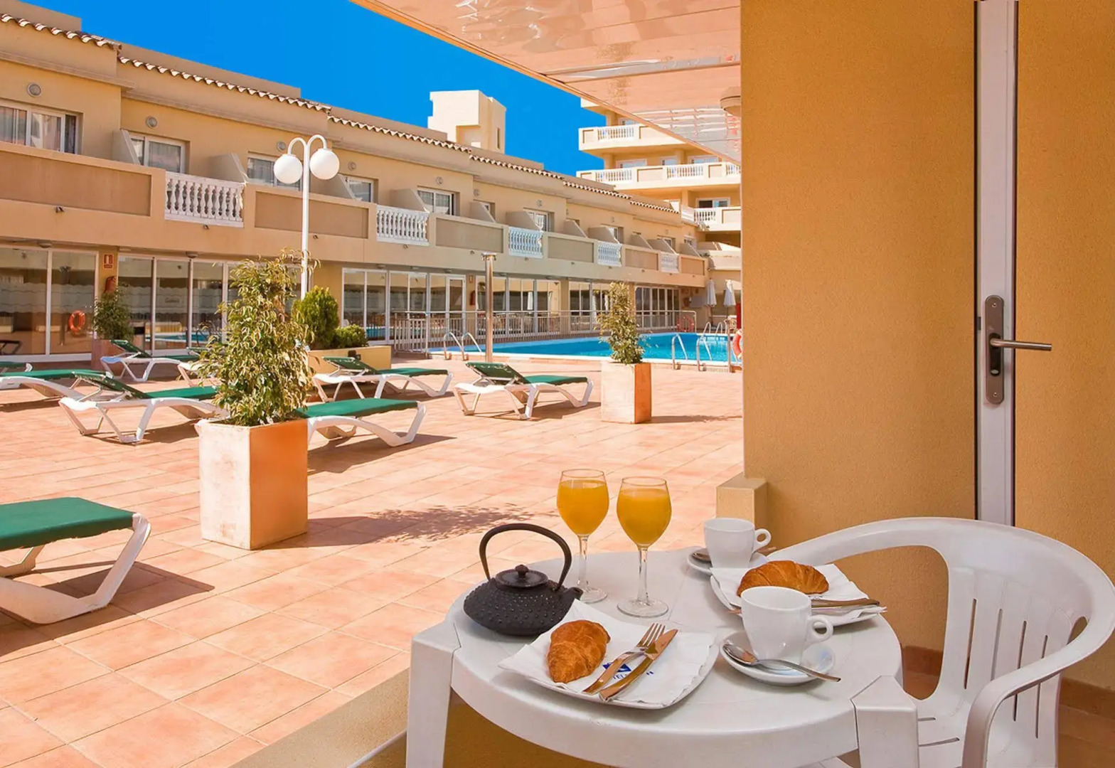 Отель RH Casablanca & Suites