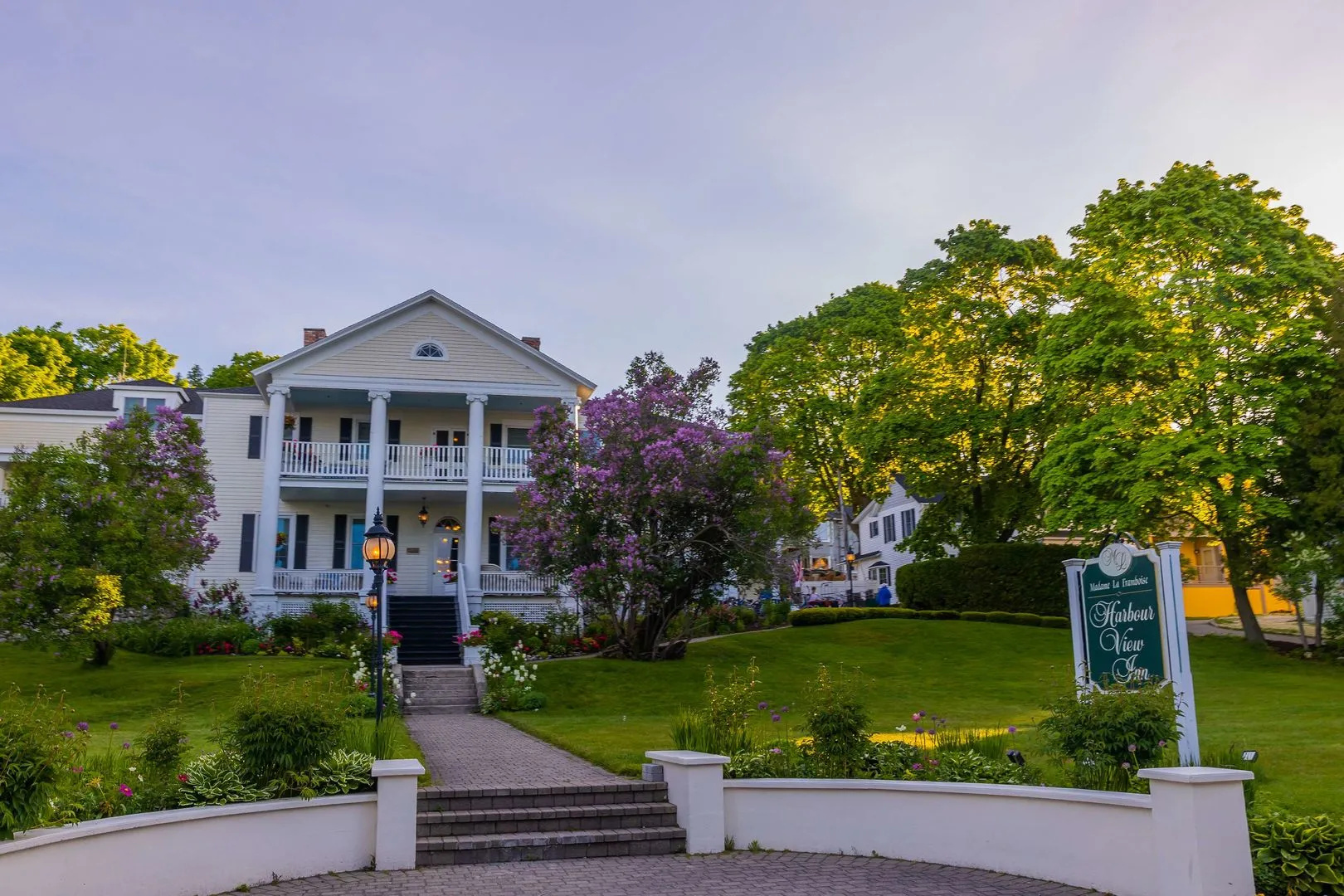 Harbour View Inn