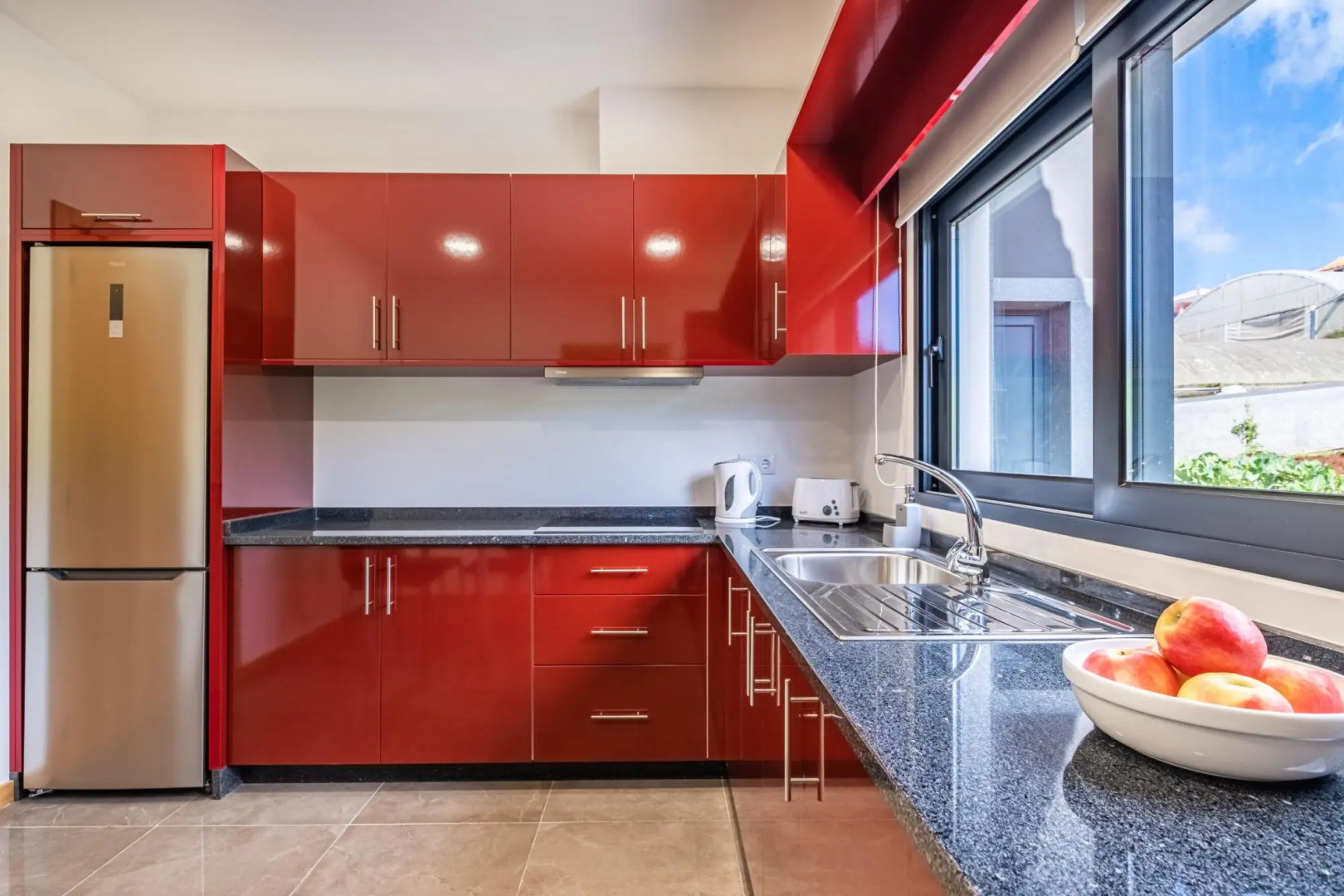 Canhas Residence I by Homie