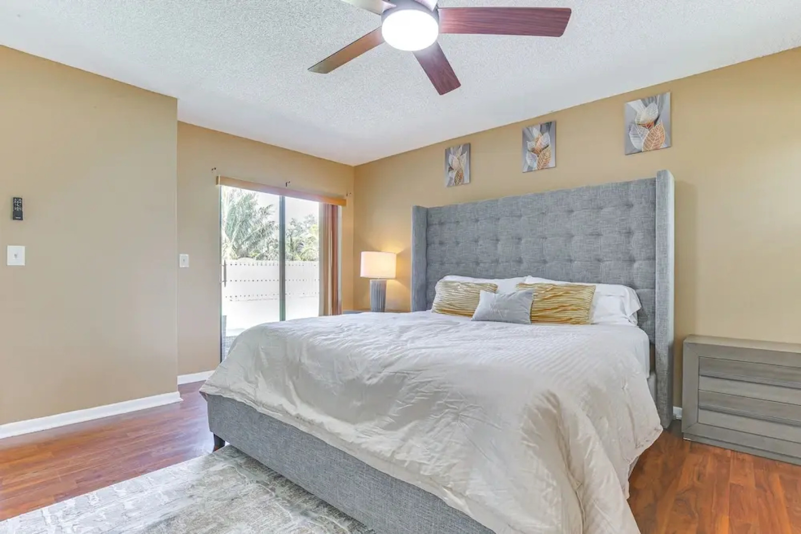 Near Beaches: Pet-friendly Sunrise Escape w/ Patio