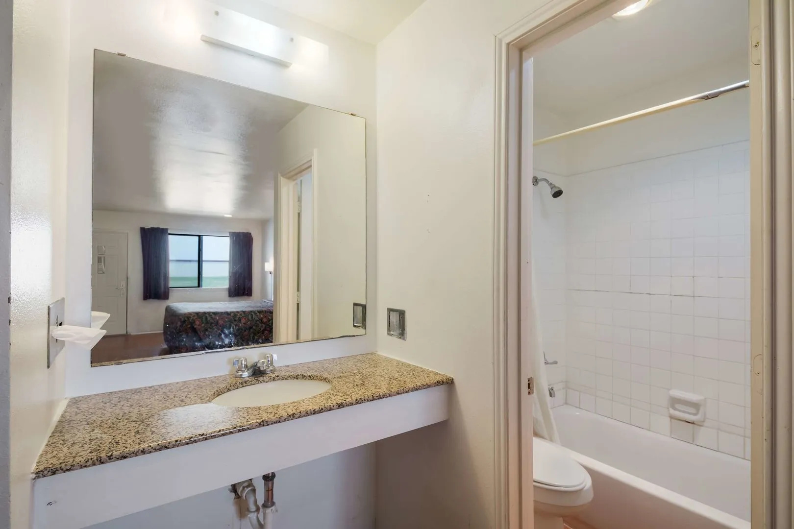 Americas Best Value Inn Lockhart