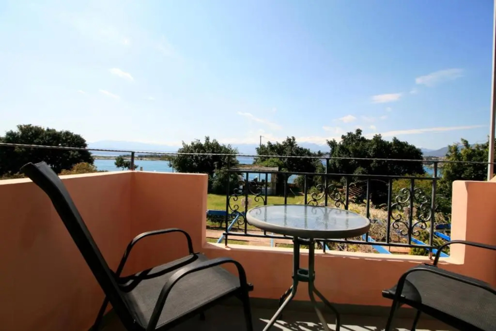 Seaside, relaxing family house with playground! Villa Lavrys 4