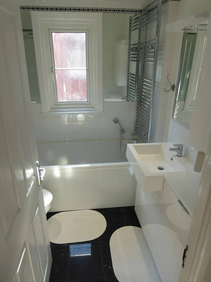 Sunninghill Apartment