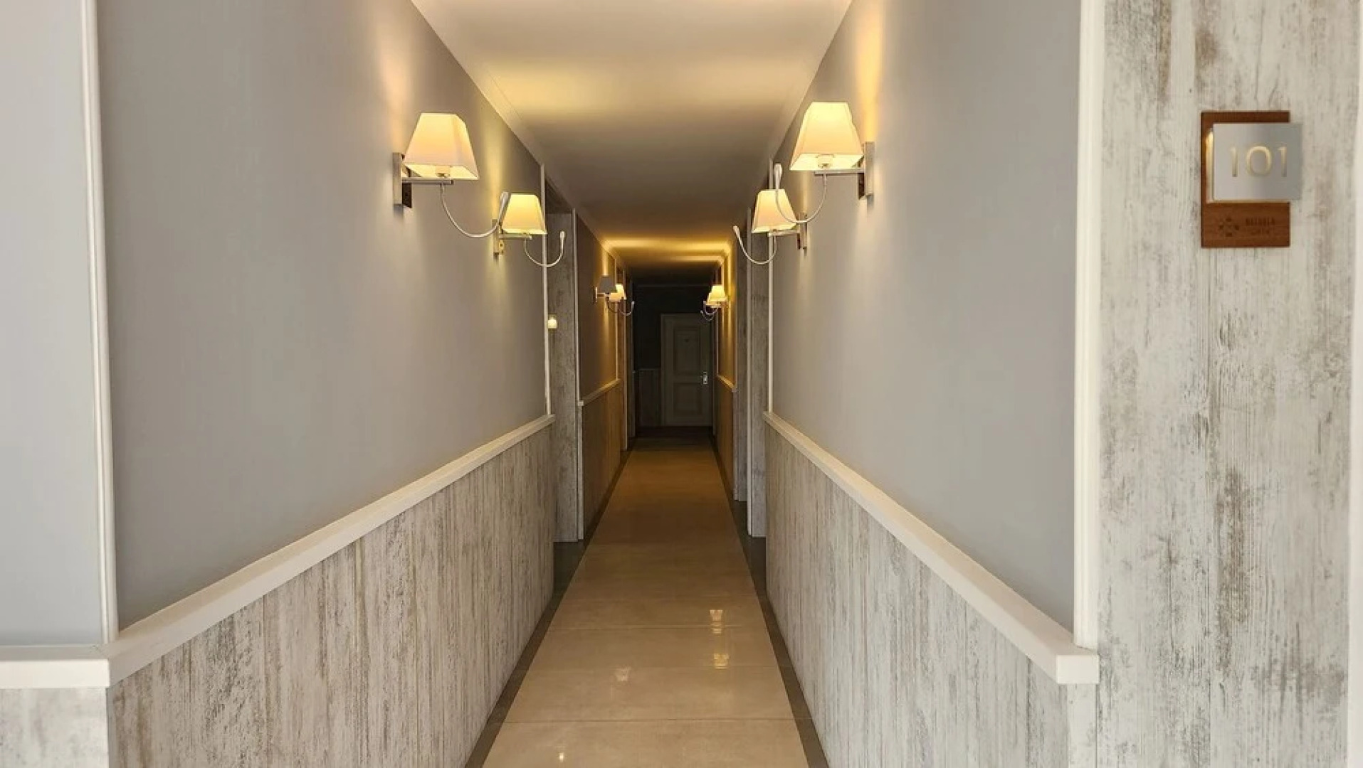 Otel Naturla Göl Evi