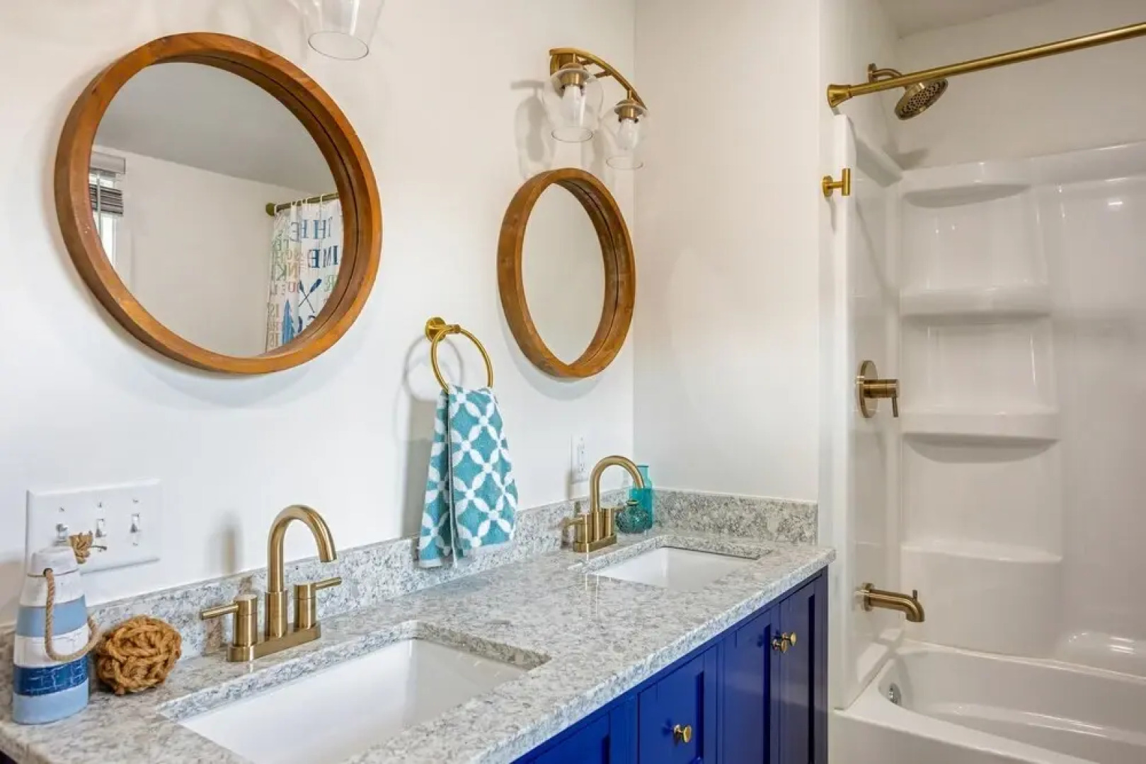 Newly Remodeled Home In Perfect Location To Visit Lake Erie Or Cleveland 2 Bedroom Home by Redawning